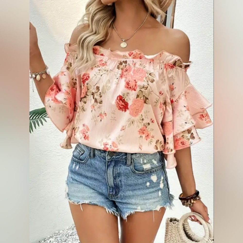 On or off shoulder floral blouse NWT
